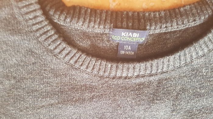 Pull garçon 10 ans gris et rouge Kiabi - photo numéro 2