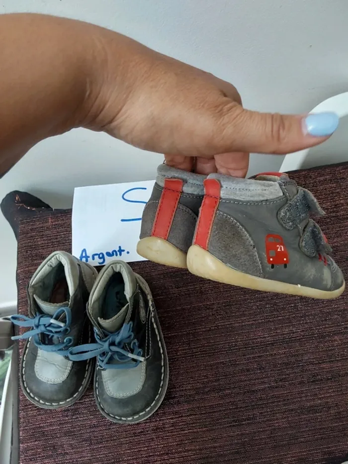 Chaussures taille 20 - photo numéro 6
