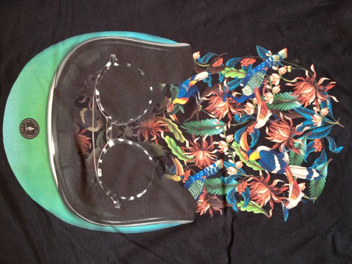 T shirt imprimé fantaisie ✧ manches courtes ✧ look masculin ✧ taille 36 ✧ le temps des cerises