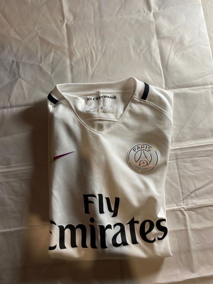 Haut de maillot de foot brillant paris saint germain nike 2018