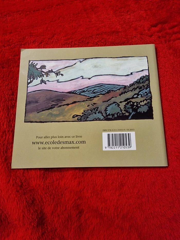 Livre derrière la colline - photo numéro 2