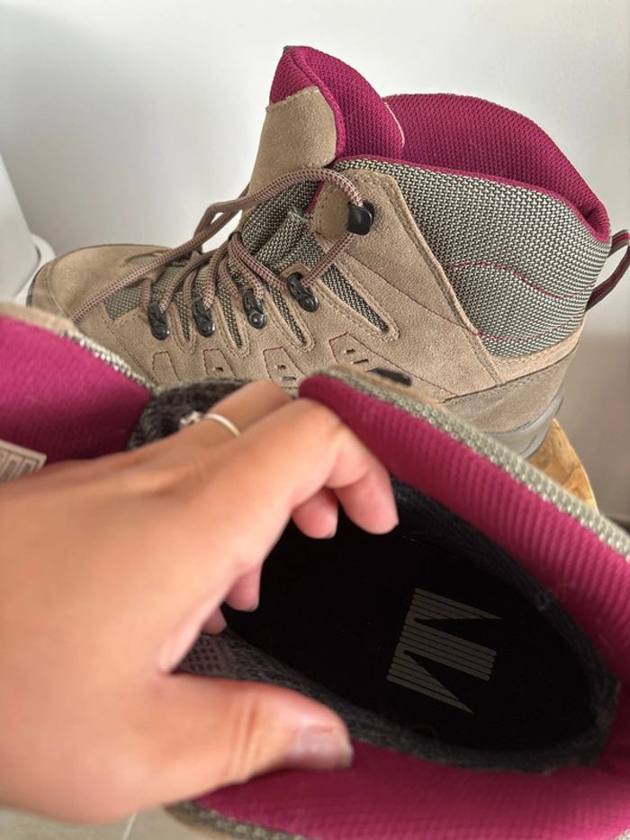 Chaussures de randonnée montantes Gore Tex taille 42 - photo numéro 8