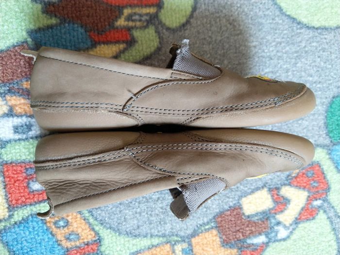 Chaussons souples Vertbaudet pointure 29 - photo numéro 2