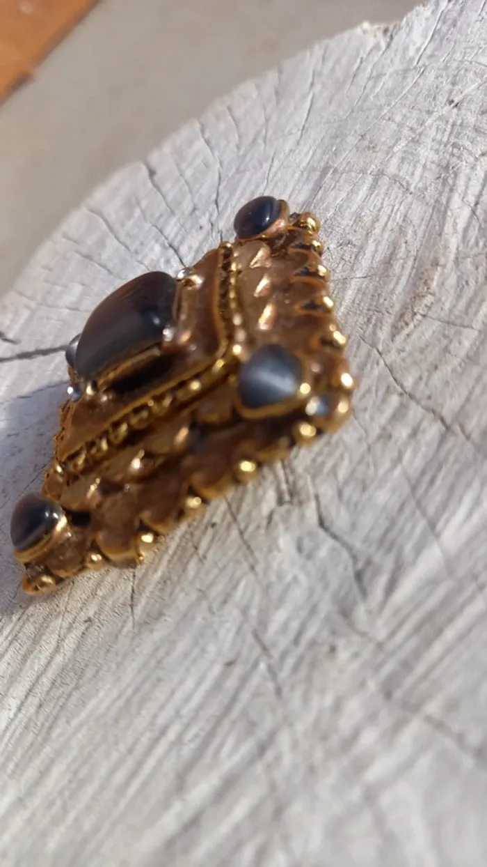 Broche vintage dorée et violine - photo numéro 4