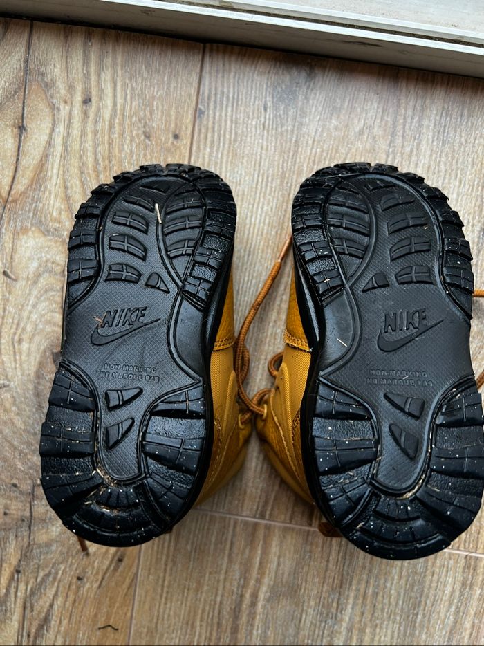 Chaussure nike enfant - photo numéro 4