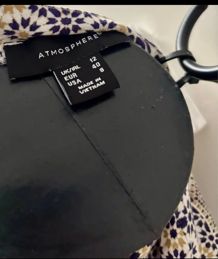 Robe fluide imprimée graphique – Taille 38/40 - photo numéro 5