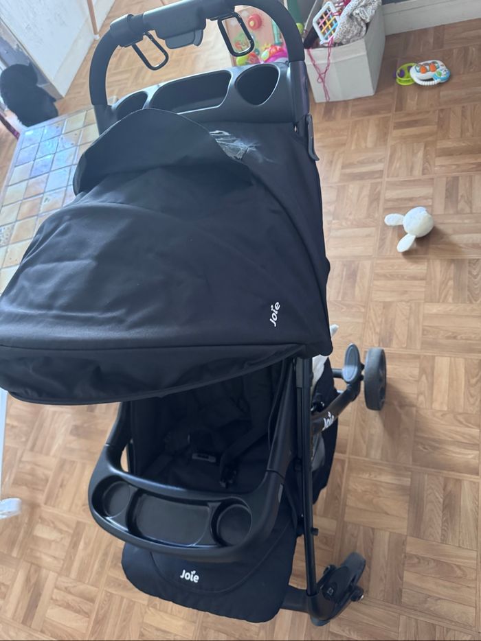 Poussette joie + cosy + 2 bases (1 isofix- 1non-isofix) - photo numéro 3