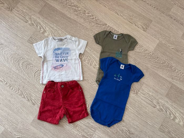 Lot vêtements 12 mois