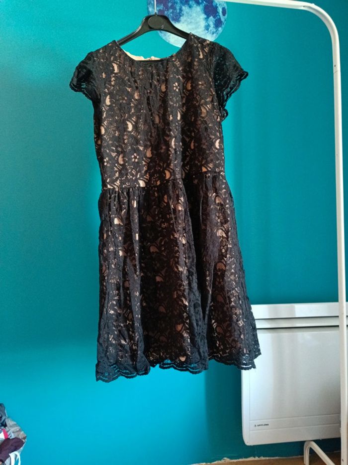 Robe noir