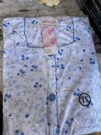 Chemise de Nuit taille XL Jamais porté neuf dans l’emballage