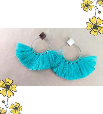Boucles d’oreilles créoles turquoise à pompons - Collection Brume Bleue