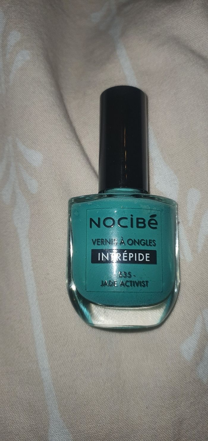 Vernis nocibé