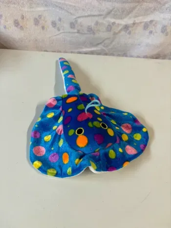 Peluche raie manta