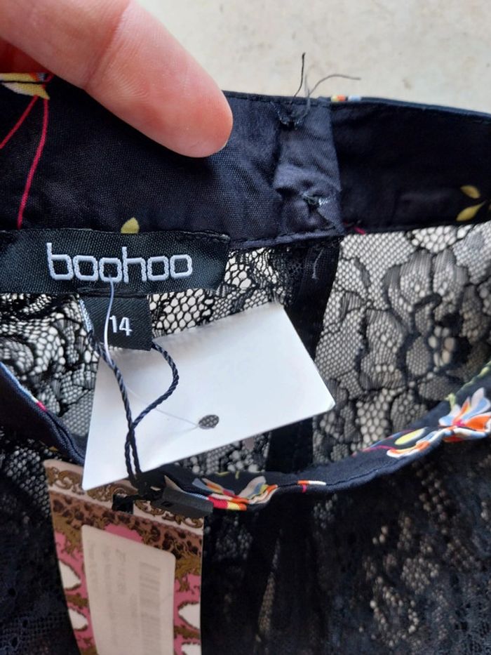 Robe satin et dentelle 40/42 (prix ferme) - photo numéro 3