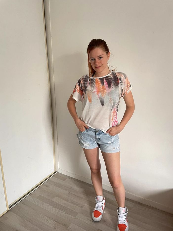 T-shirt motif plume - photo numéro 2