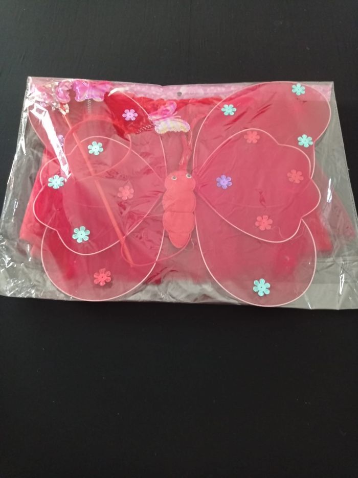 Deguisement papillon rouge LED 3-6ans - photo numéro 6