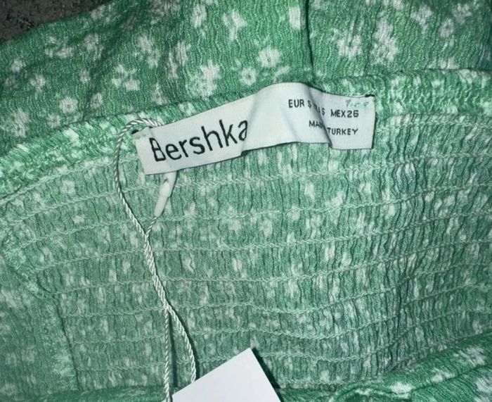 Combi short bustier fleuris vert neuf Bershka - photo numéro 2