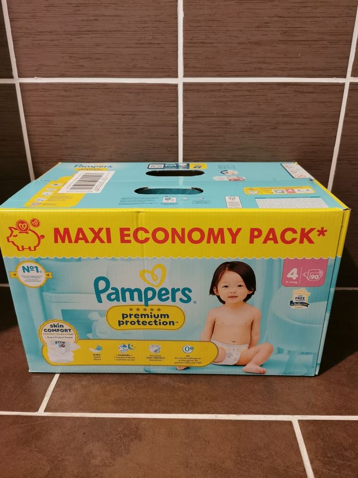 90 couches taille 4 pamper