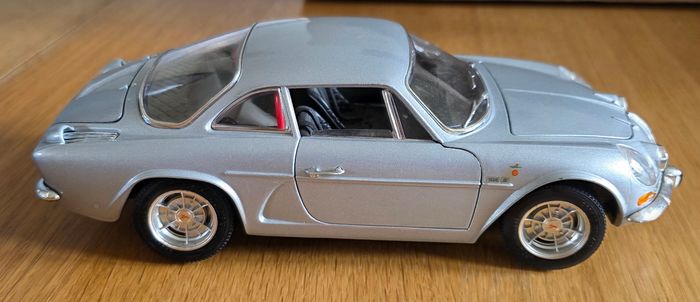 alpine a110 - photo numéro 3