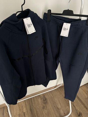 Ensemble Nike tech fleece bleu marine 
