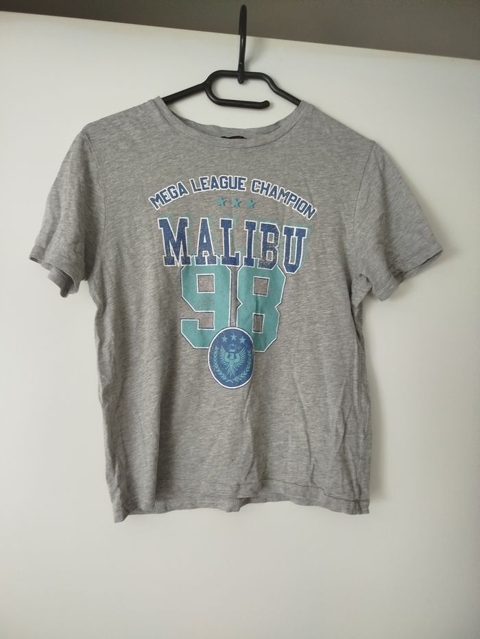 T-shirt Jennyfer taille xs - photo numéro 1