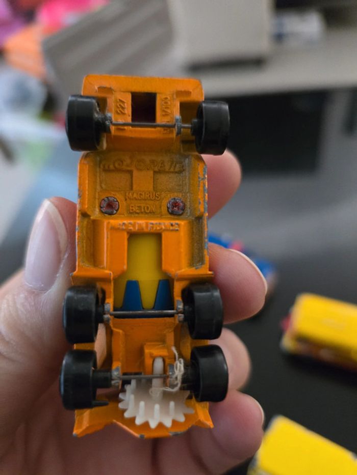 Lot de petites voitures vintage Majorette et Norev - photo numéro 5