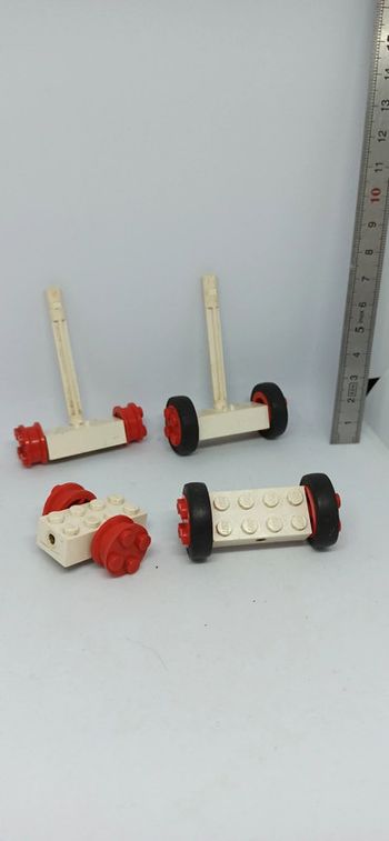 Lot de roues vintage lego