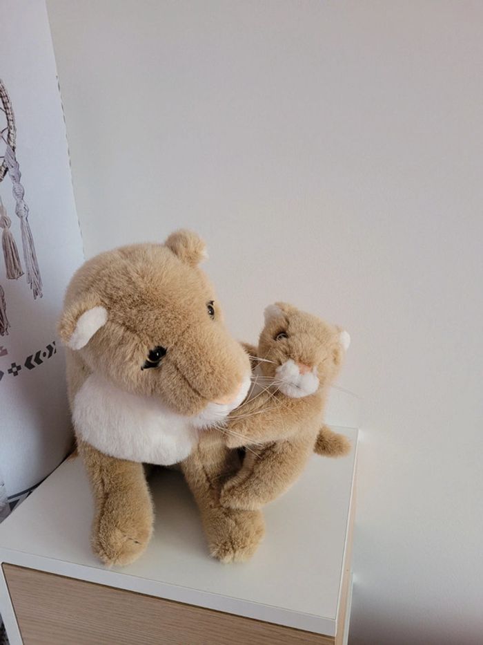 Peluche lionne et son petit