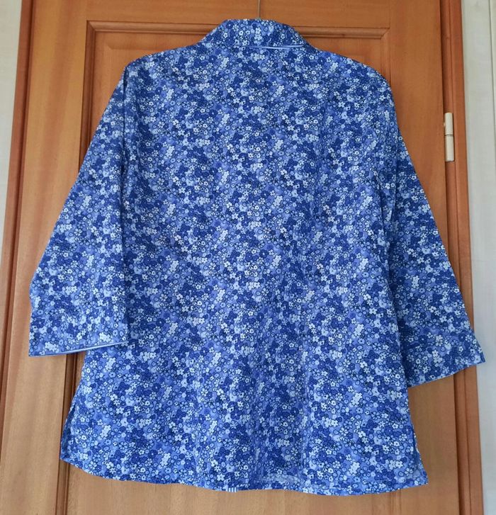 Chemise bleue à fleurs 40 - photo numéro 2