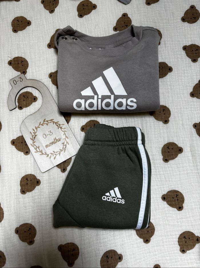 Ensemble adidas bébé