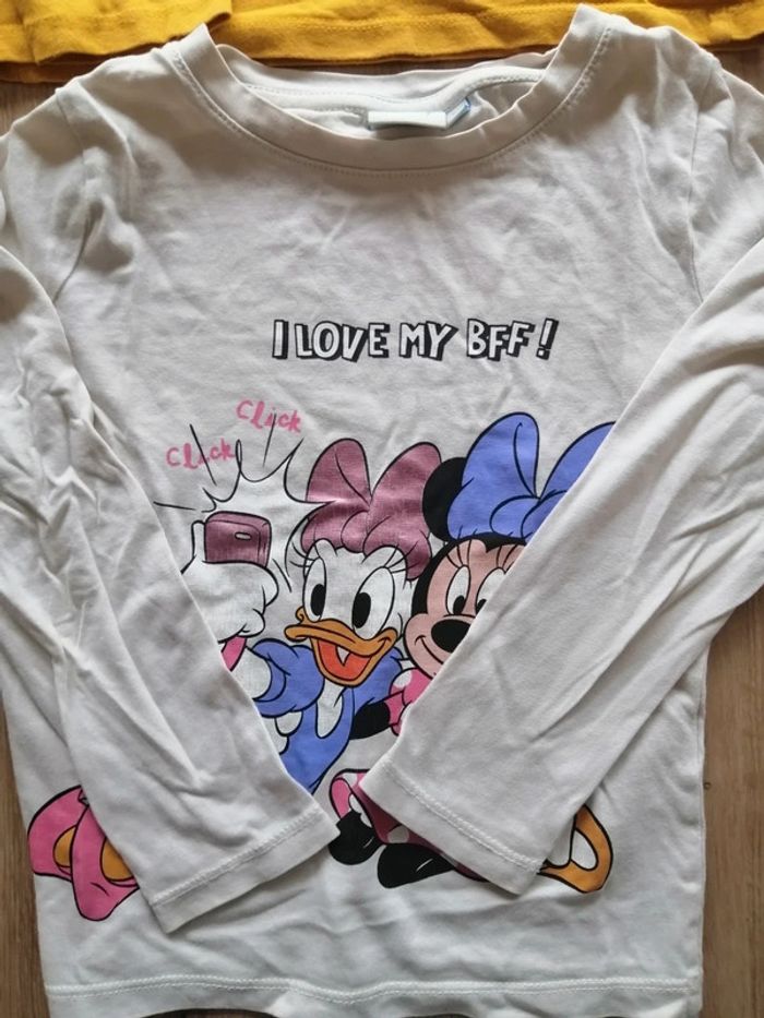 Lot t shirt fille 5ans - photo numéro 3