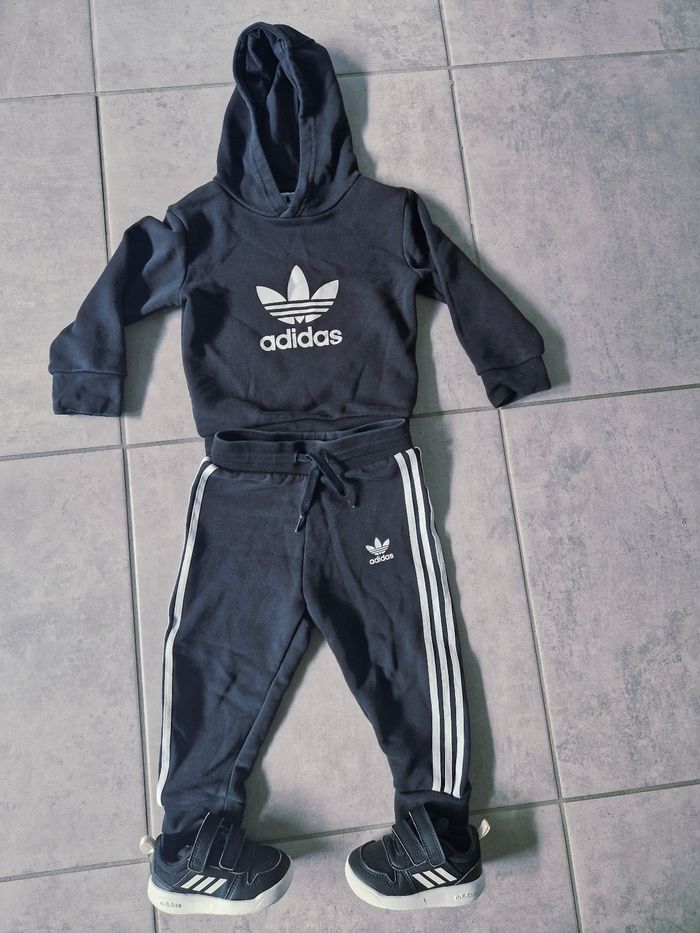 Ensemble survêtement sport + Basket