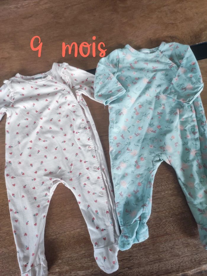 Lot de deux pyjamas TAO
