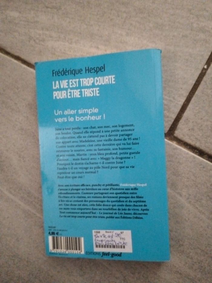 Livre - photo numéro 2