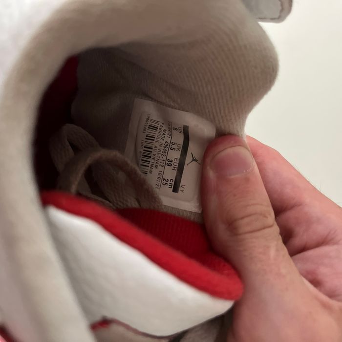 Lot de 3 paires de Jordan 4 métalliques (argent,rouge,vert) - photo numéro 6