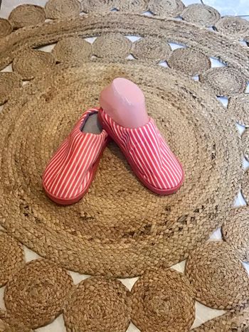 Chaussons rouge et blanc taille 36/37