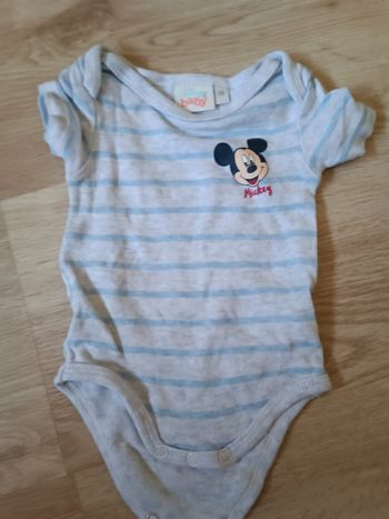 Body Mickey, marque Disney baby, taille 1 mois