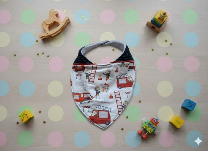 Bavoir bandana 18 mois à 36 mois Création fait main artisanale - photo numéro 4