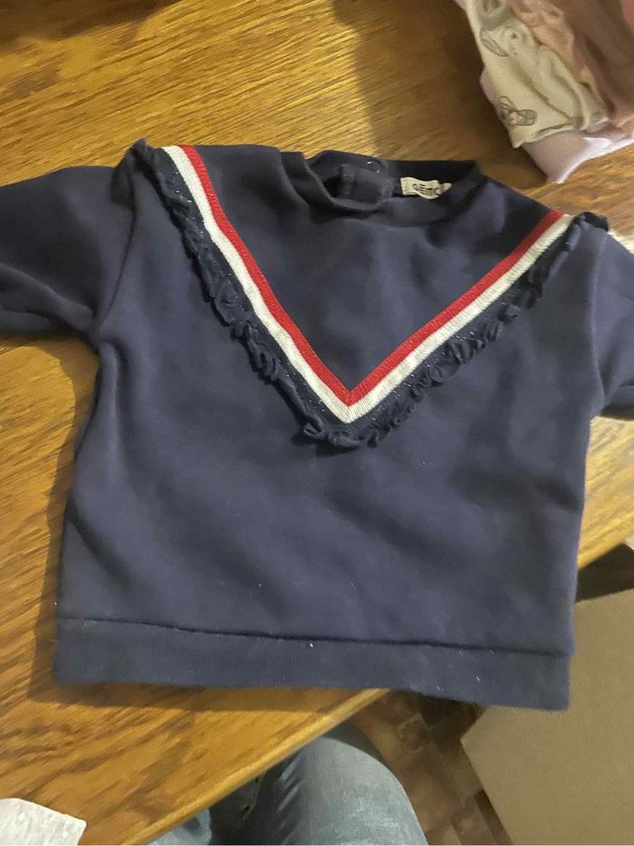 Lot de 123 vêtements filles 6 mois
