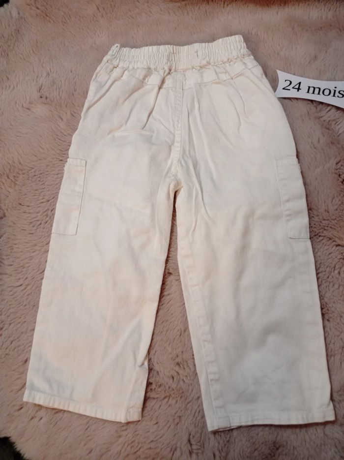 Pantalon blanc 23 mois - photo numéro 2
