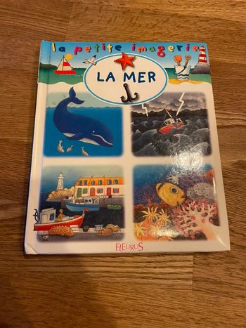 Livre La petite imagerie La mer Numéro 109