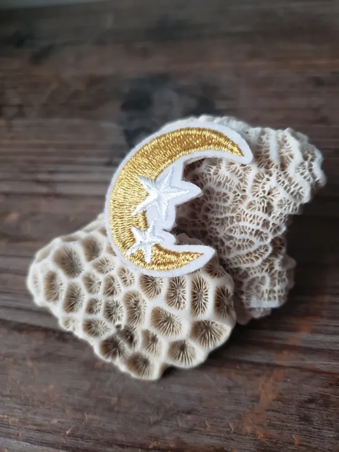 Superbe broche lune et étoiles - photo numéro 4