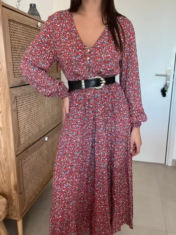 Robe longue à manches longues rouge et fleurie Vie ta vie