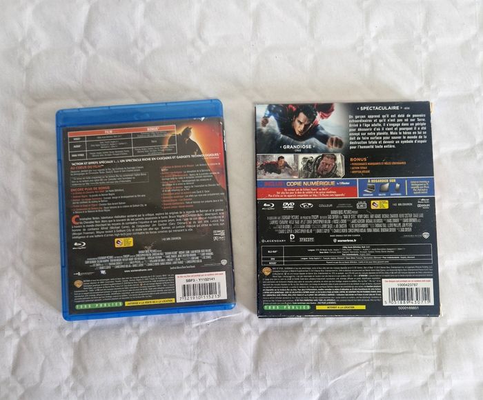 Lot de 2 bluray  , Batman  / superman - photo numéro 2
