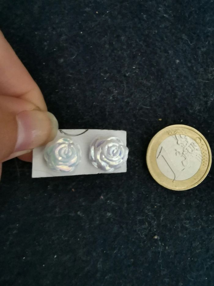 Boucles roses nacrées - photo numéro 2