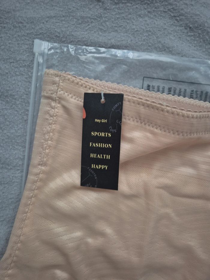 Culotte gainante taille M - photo numéro 4