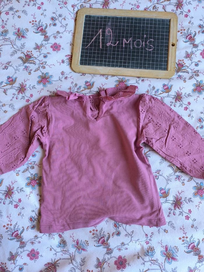 Très beau t-shirt manches longues taille 12 mois en très bon état - photo numéro 3
