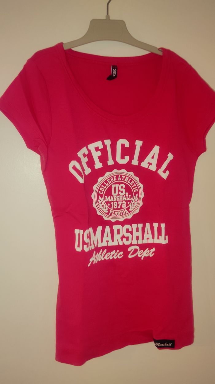 T shirt rose marshall taille L mais taille petit - photo numéro 2