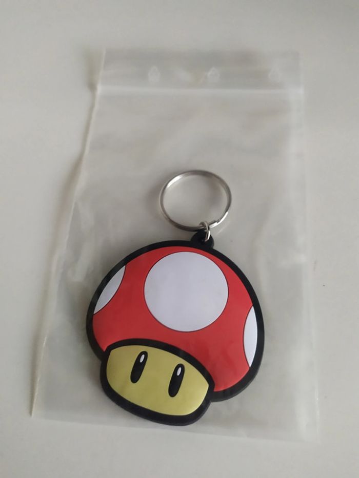Porte-clés Nintendo super Mario Toad neuf - photo numéro 3