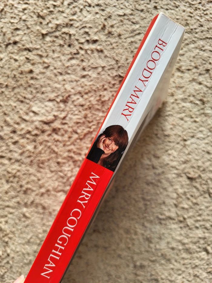 Bloody Mary: My Story de Mary Coughlan - Livre en anglais - photo numéro 4